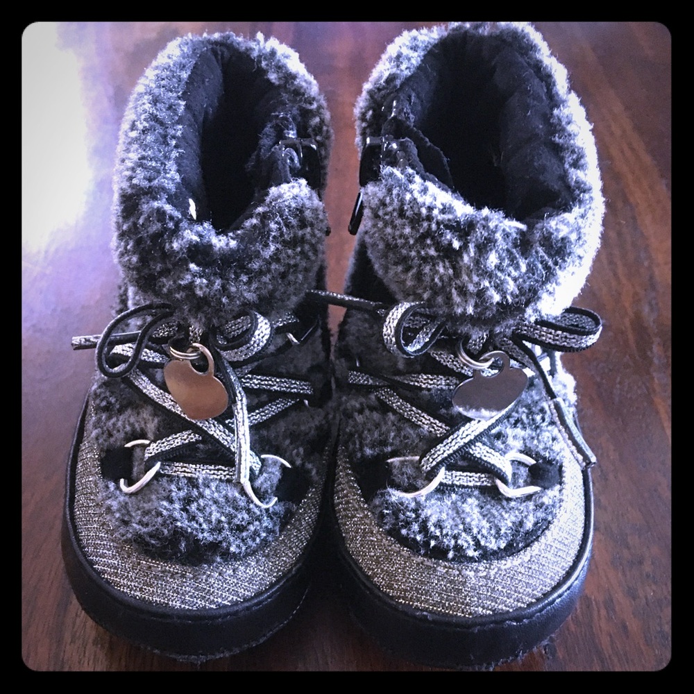 Stuart Weitzman Baby Winter Boots